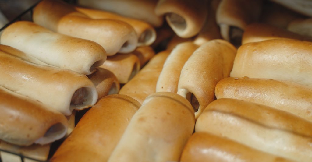 Specialiteiten - Bakkerij van den Bemd Worstenbrood Roosendaal Bakker